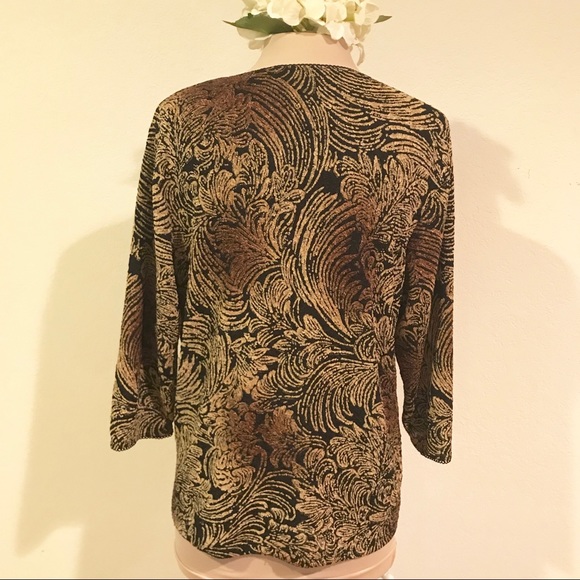 Top - Picture 5 of 6